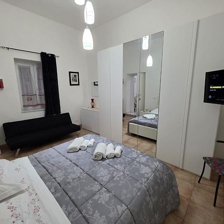 Domus Ciccio Pompeii - Relax & Free Parking Apartment Scafati Ngoại thất bức ảnh